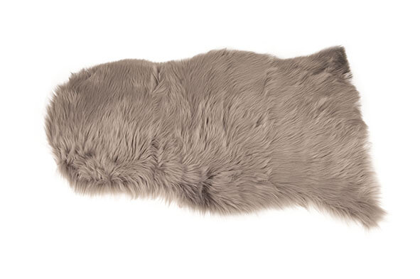 PELS FAUX FUR LICHTGRIJS 65X102CM VLOERKLEED